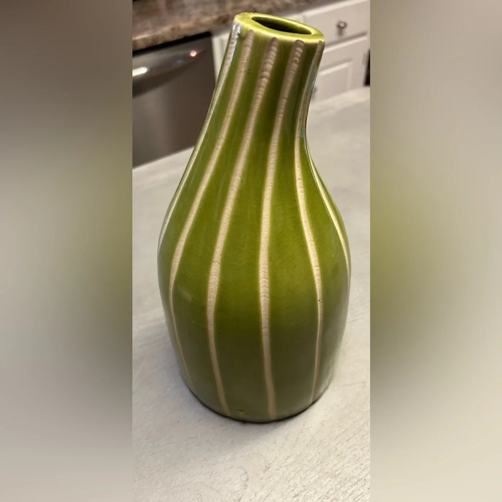 Unique Rare Vase Alvarado Green With White Strips Modern Glazed 10” Tall 6” Wide